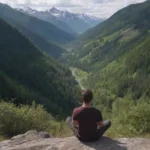 Persona relajante en un paisaje sereno de montaña